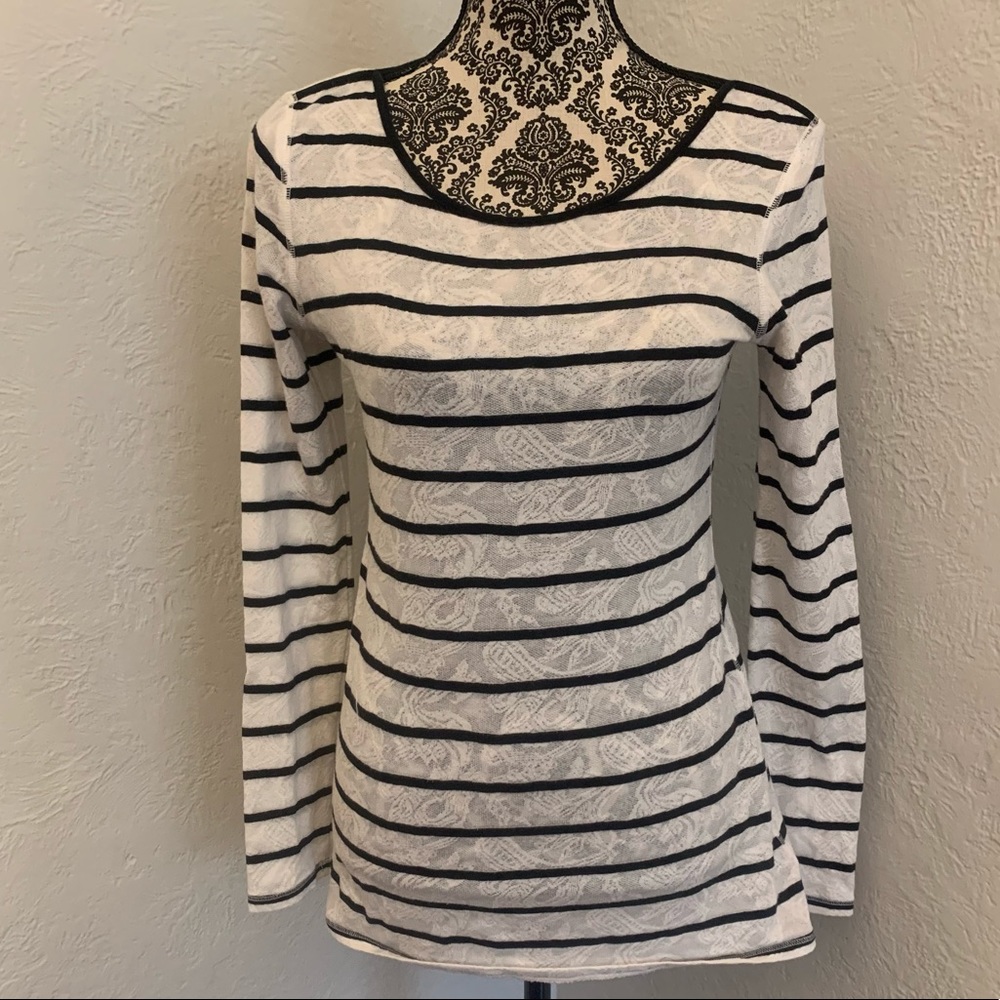 Long sleeve lace Express shirt